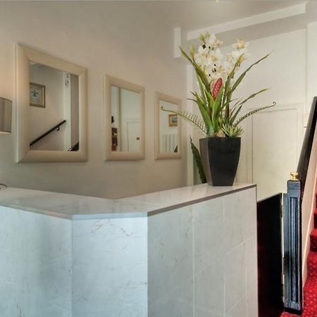 Hotel Edgar Quinet Париж Экстерьер фото