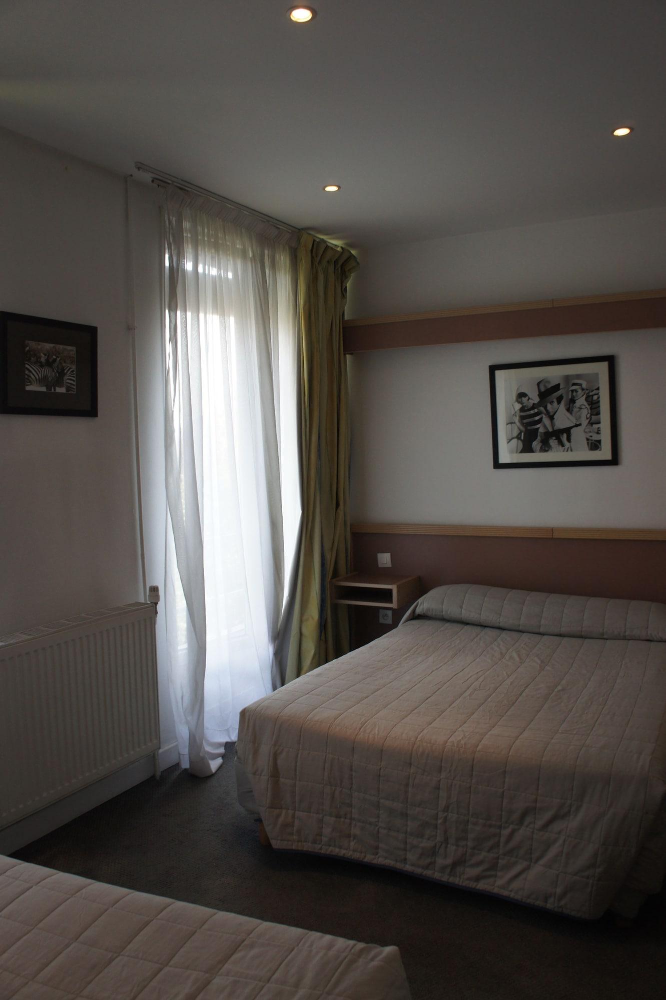 Hotel Edgar Quinet Париж Экстерьер фото