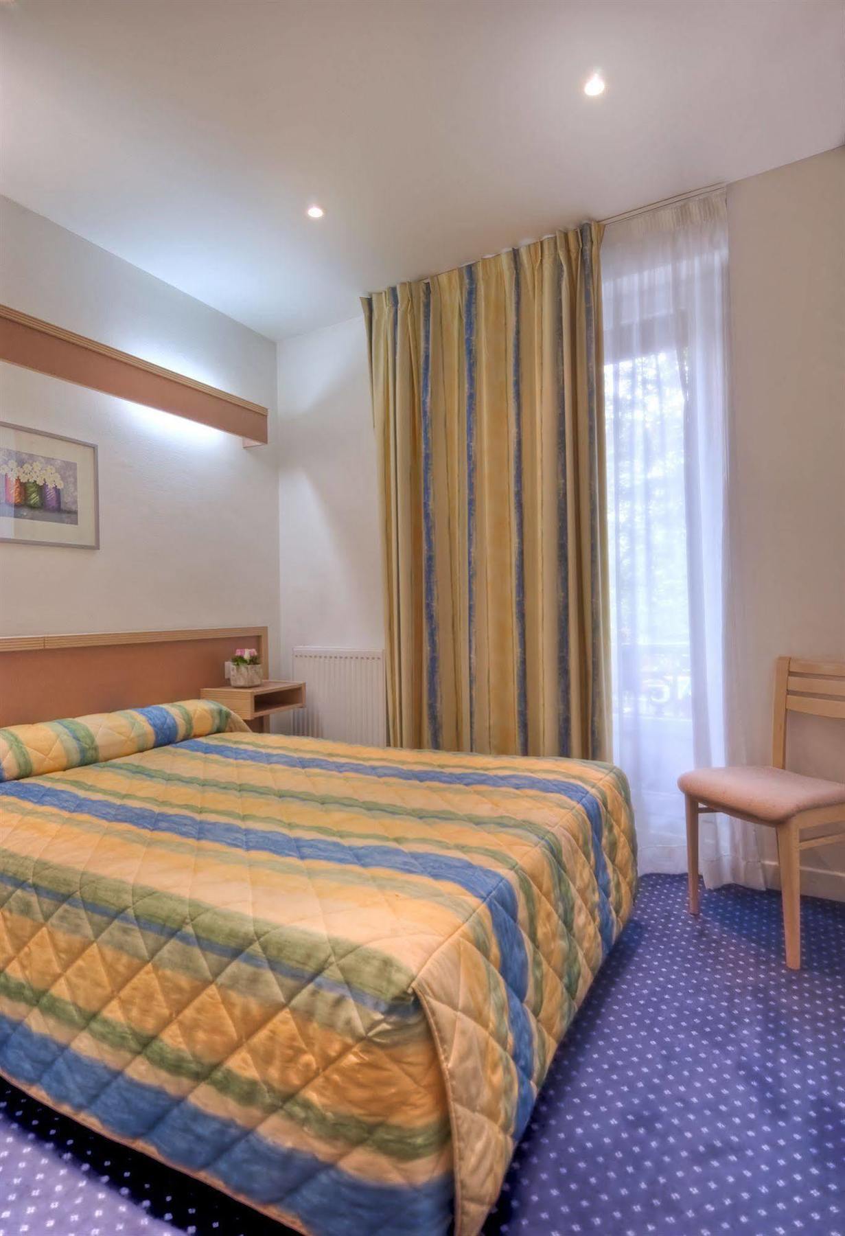 Hotel Edgar Quinet Париж Экстерьер фото